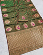 Desuetude Green Pure Zari Weaving Banarasi Silk Saree With Traditional Blouse Piece