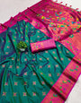 Splendiferous Rama Paithani Silk Saree With Sempiternal Blouse Piece