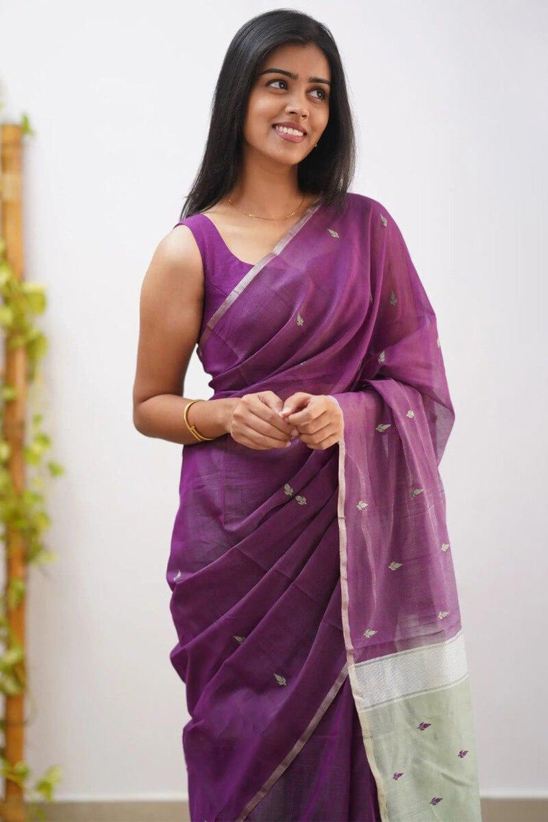 Mellifluous Purple Cotton Silk Saree With Exquisite Blouse Piece