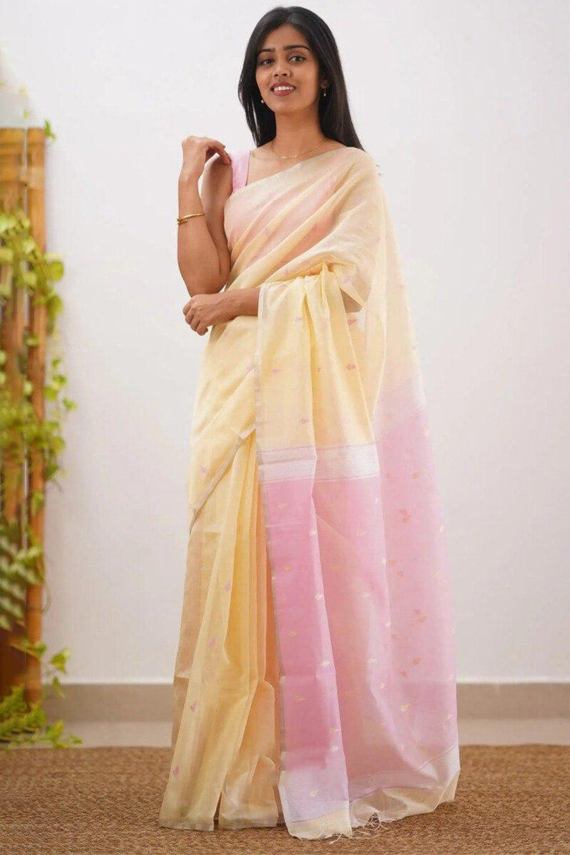 Imbrication Yellow Cotton Silk Saree With Comely Blouse Piece