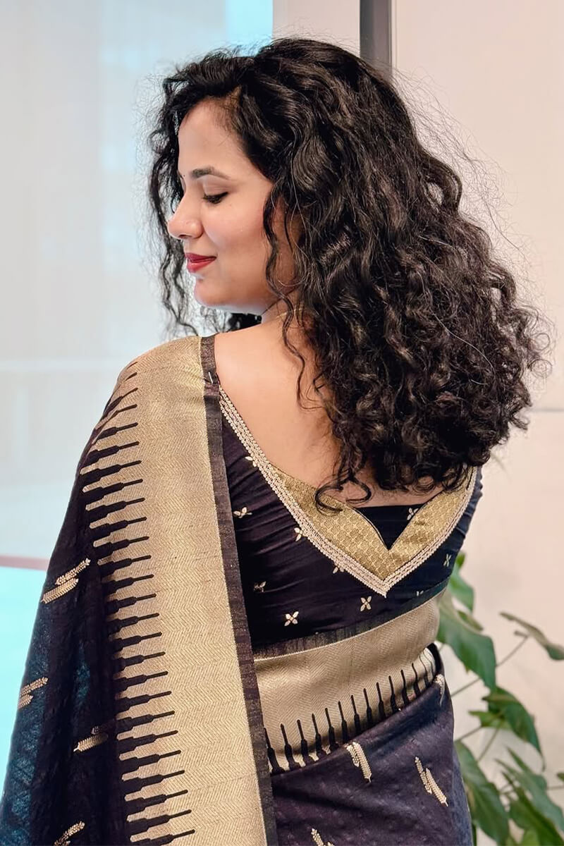 Prettiest Black Soft Silk Saree With Chatoyant Blouse Piece