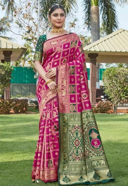 Propinquity Dark Pink Soft Silk Saree With Stylish Blouse Piece