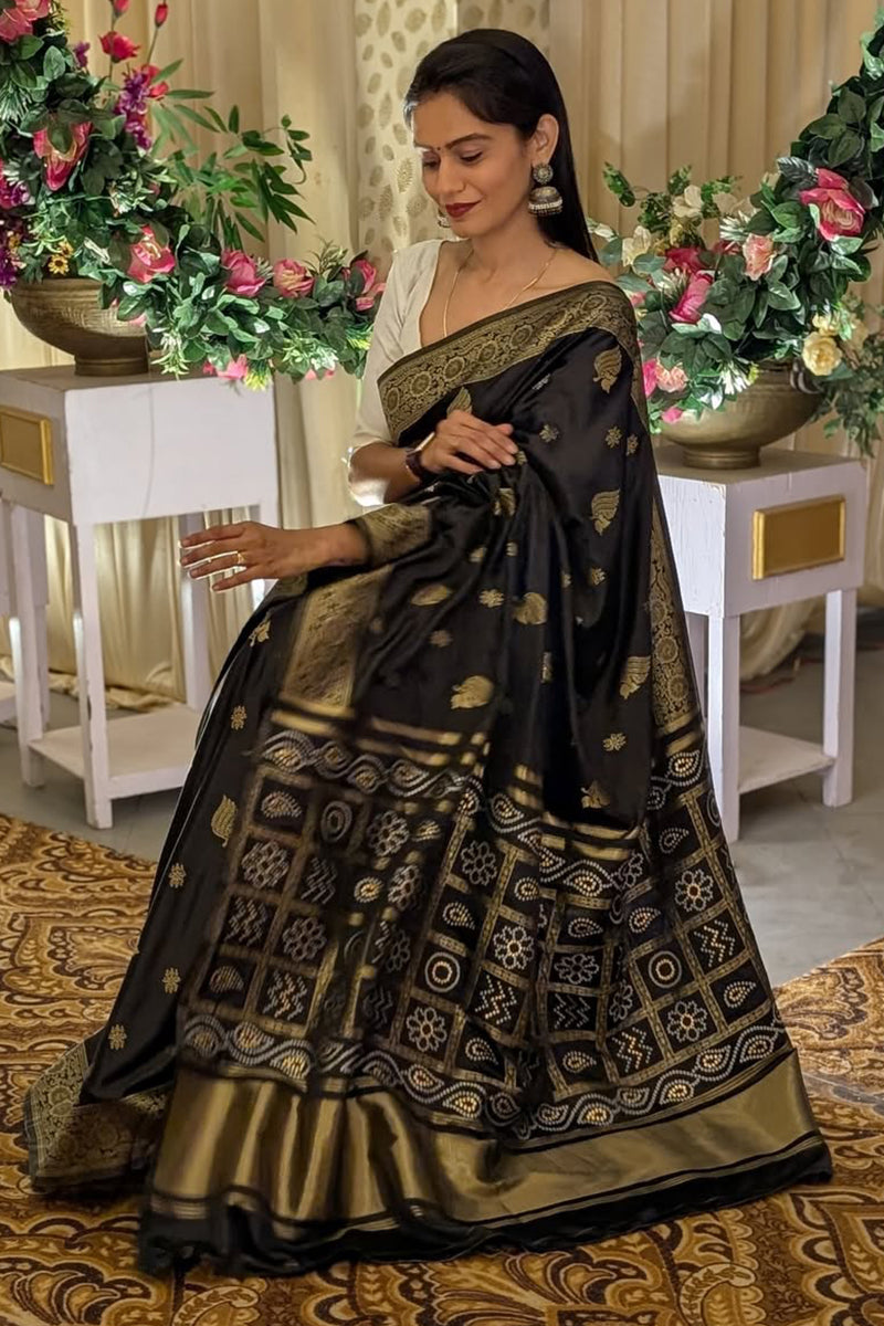Scrupulous Black Soft Silk Saree With Preferable Blouse Piece