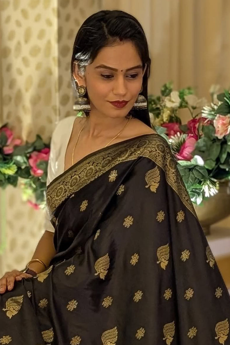 Scrupulous Black Soft Silk Saree With Preferable Blouse Piece