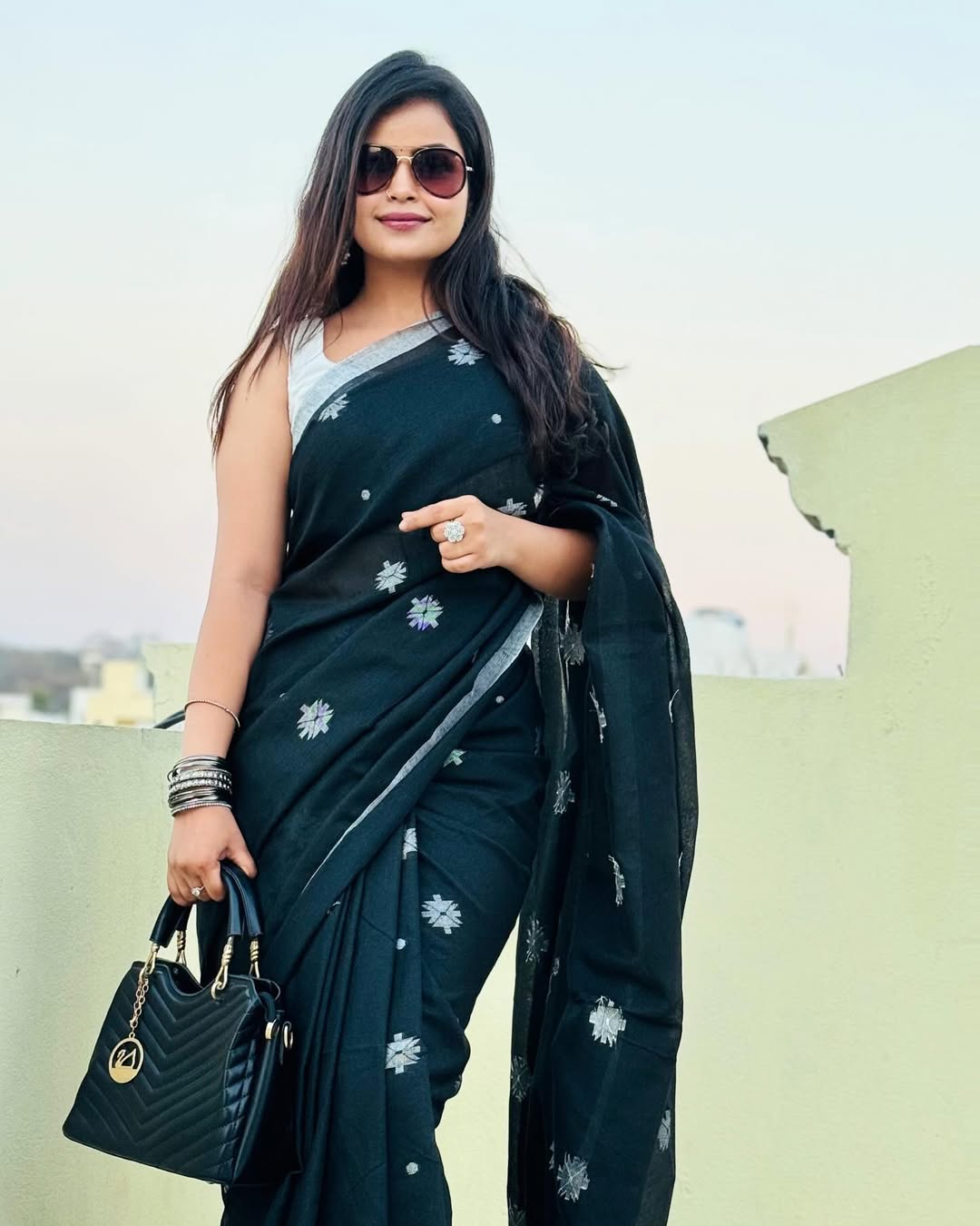 Sophisticated Black Cotton Silk Saree With Smart Blouse Piece