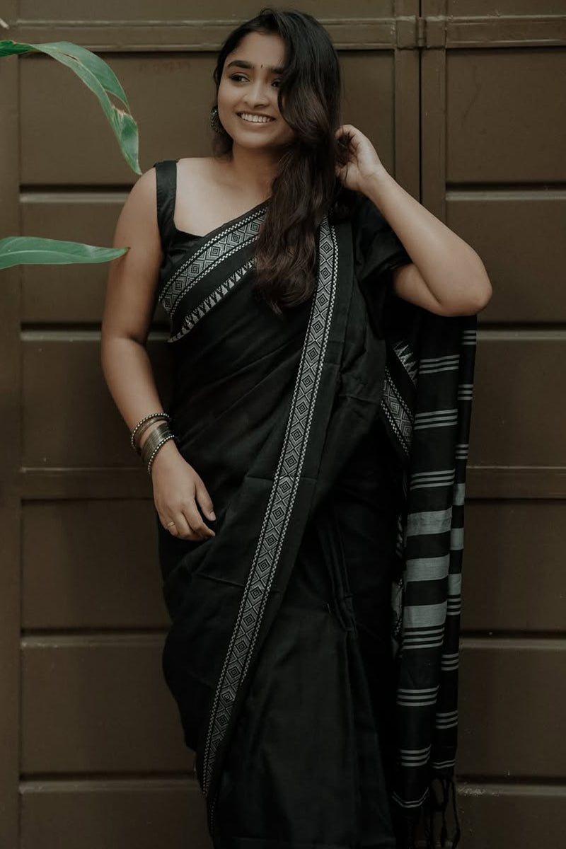 Surreptitious Black Cotton Silk Saree With Flameboyant Blouse Piece