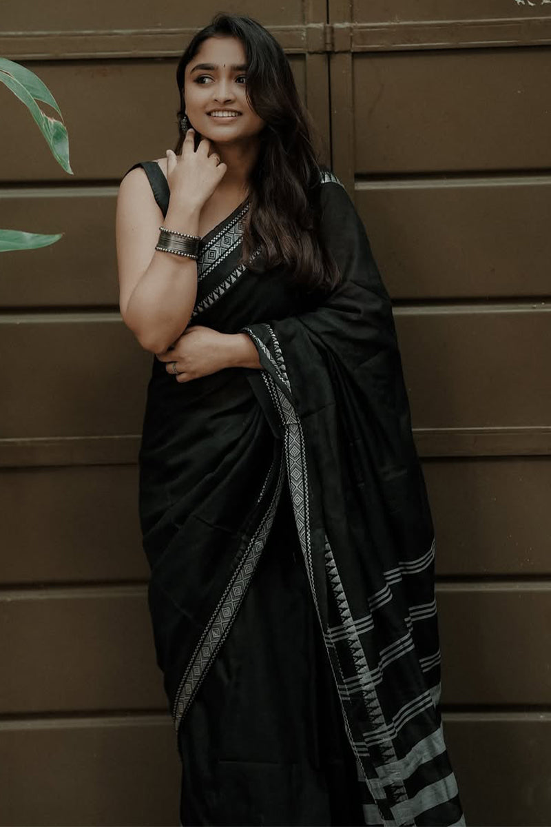Surreptitious Black Cotton Silk Saree With Flameboyant Blouse Piece