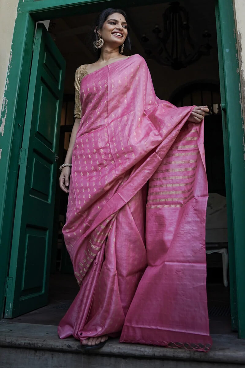 Verdant Pink Soft Silk Saree With Exemplary Blouse Piece