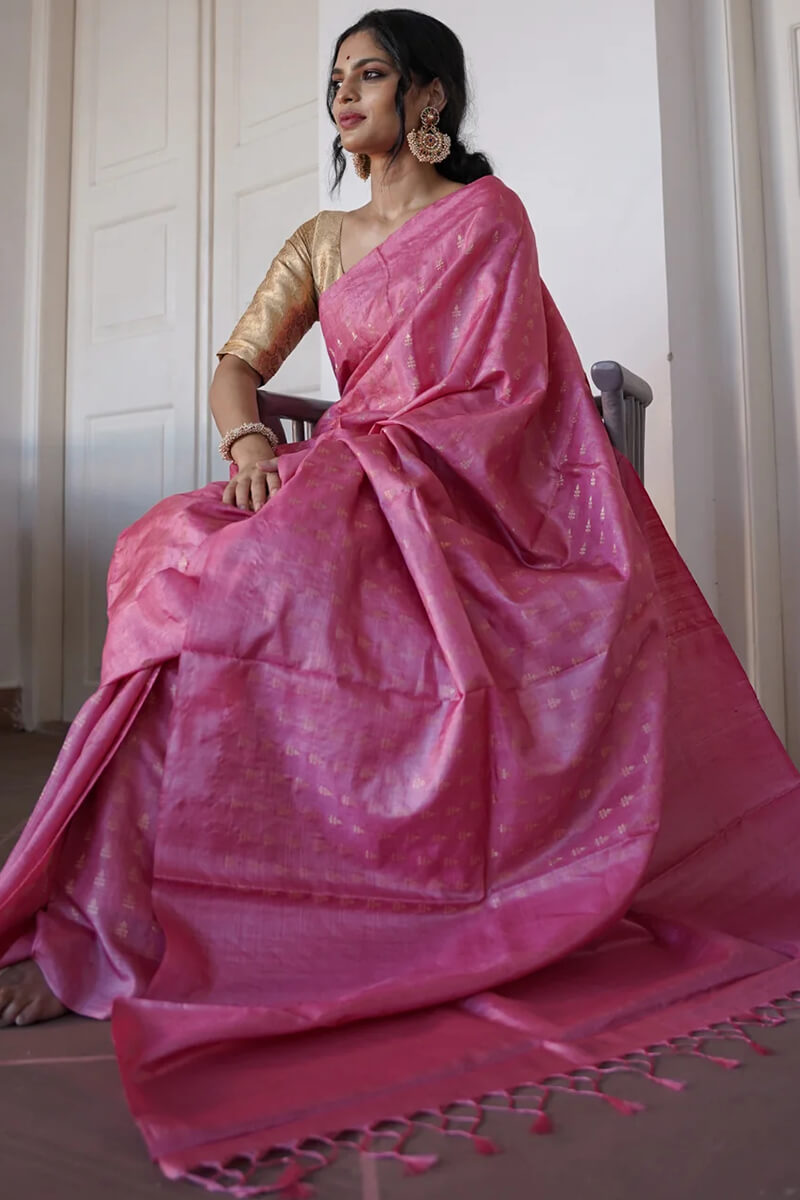 Verdant Pink Soft Silk Saree With Exemplary Blouse Piece