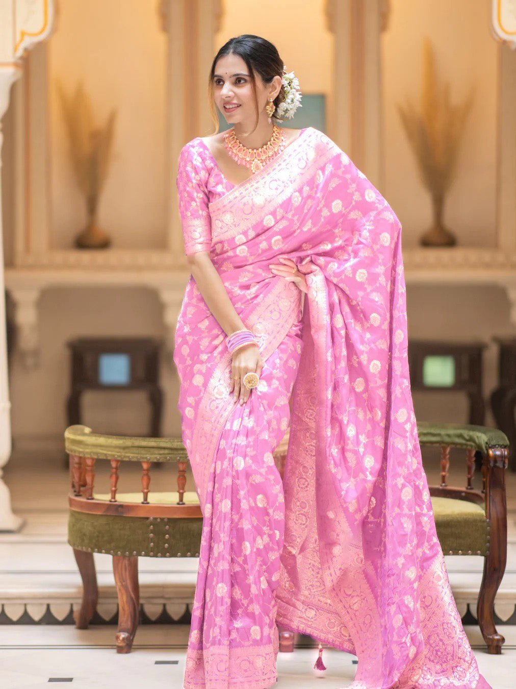 Mesmerising Baby Pink Soft Silk Saree With Entrancing Blouse Piece