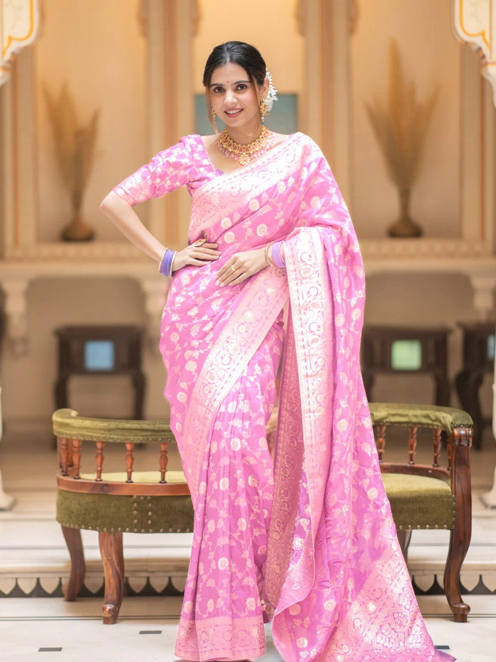 Mesmerising Baby Pink Soft Silk Saree With Entrancing Blouse Piece