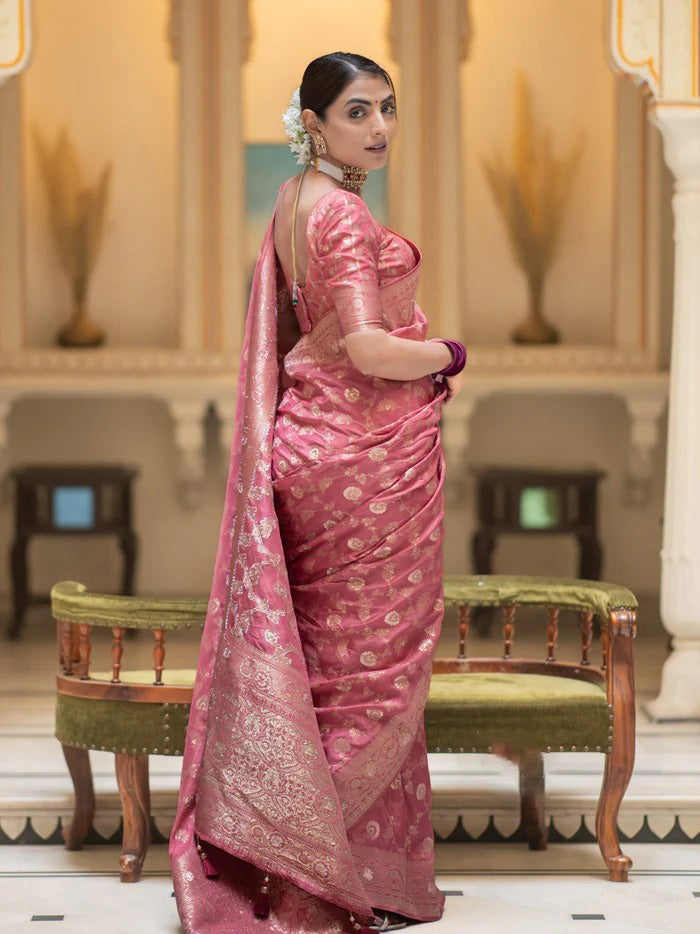 Exemplary Pink Soft Silk Saree With Ravishing Blouse Piece