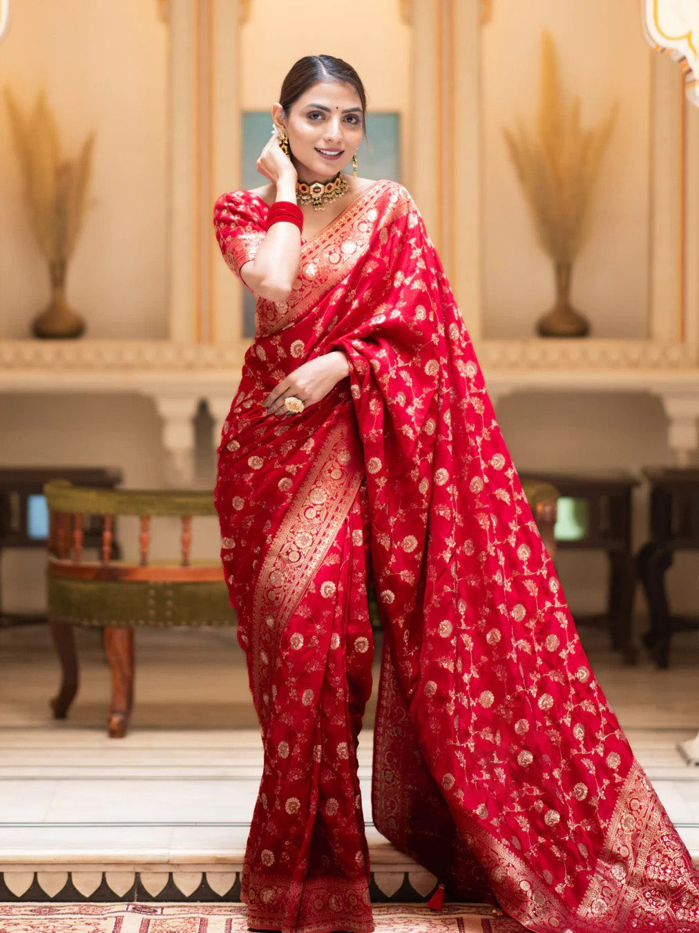 Ephemeral Red Soft Silk Saree With Nectarous Blouse Piece