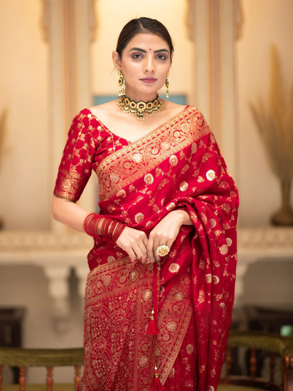 Ephemeral Red Soft Silk Saree With Nectarous Blouse Piece