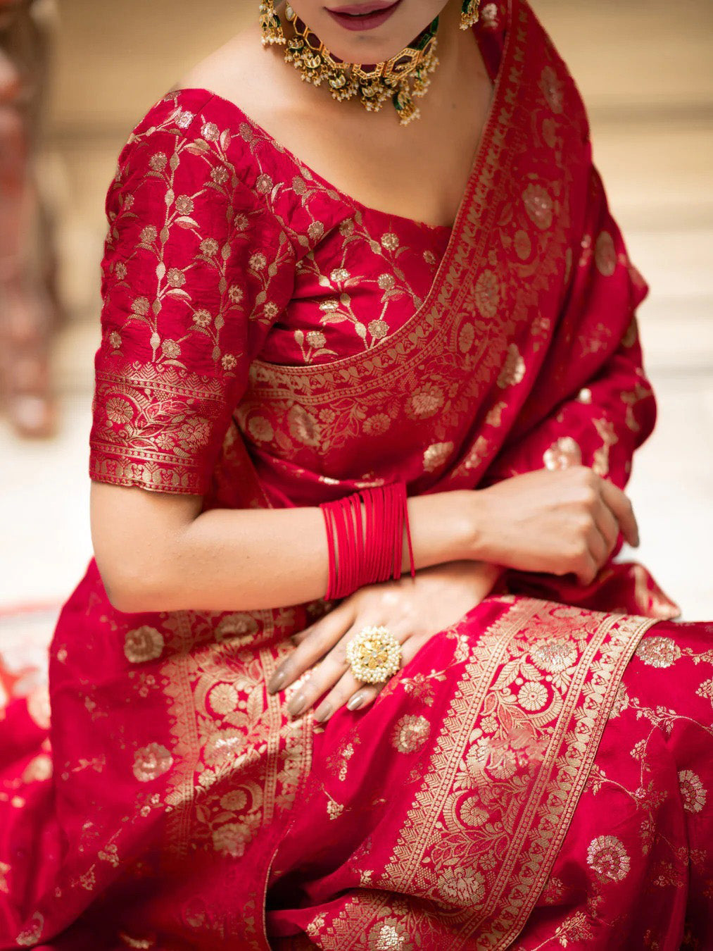 Ephemeral Red Soft Silk Saree With Nectarous Blouse Piece