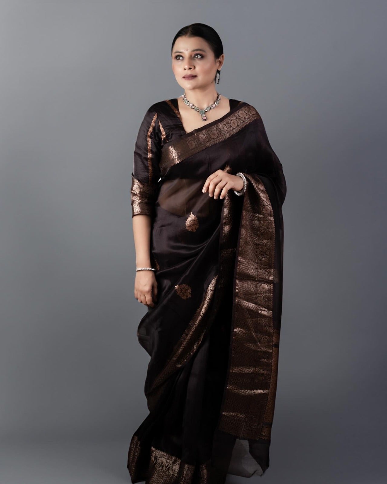 Ravishing Black Soft Silk Saree With Designer Blouse Piece