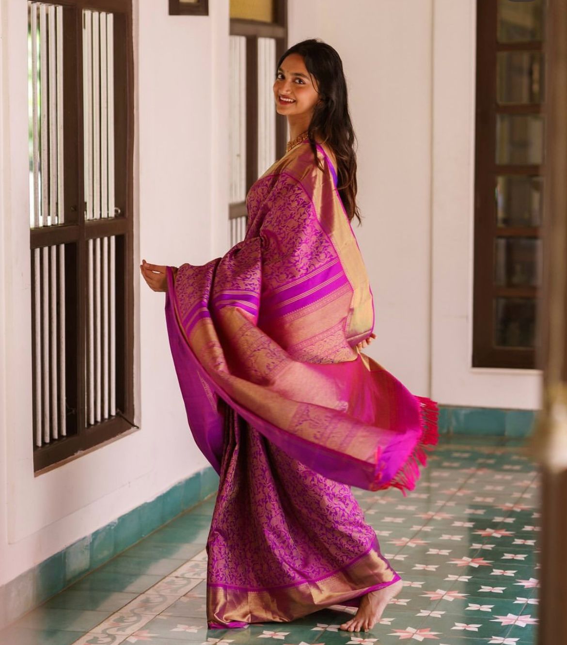 Woebegone Magenta Soft Silk Saree With Tremendous Blouse Piece