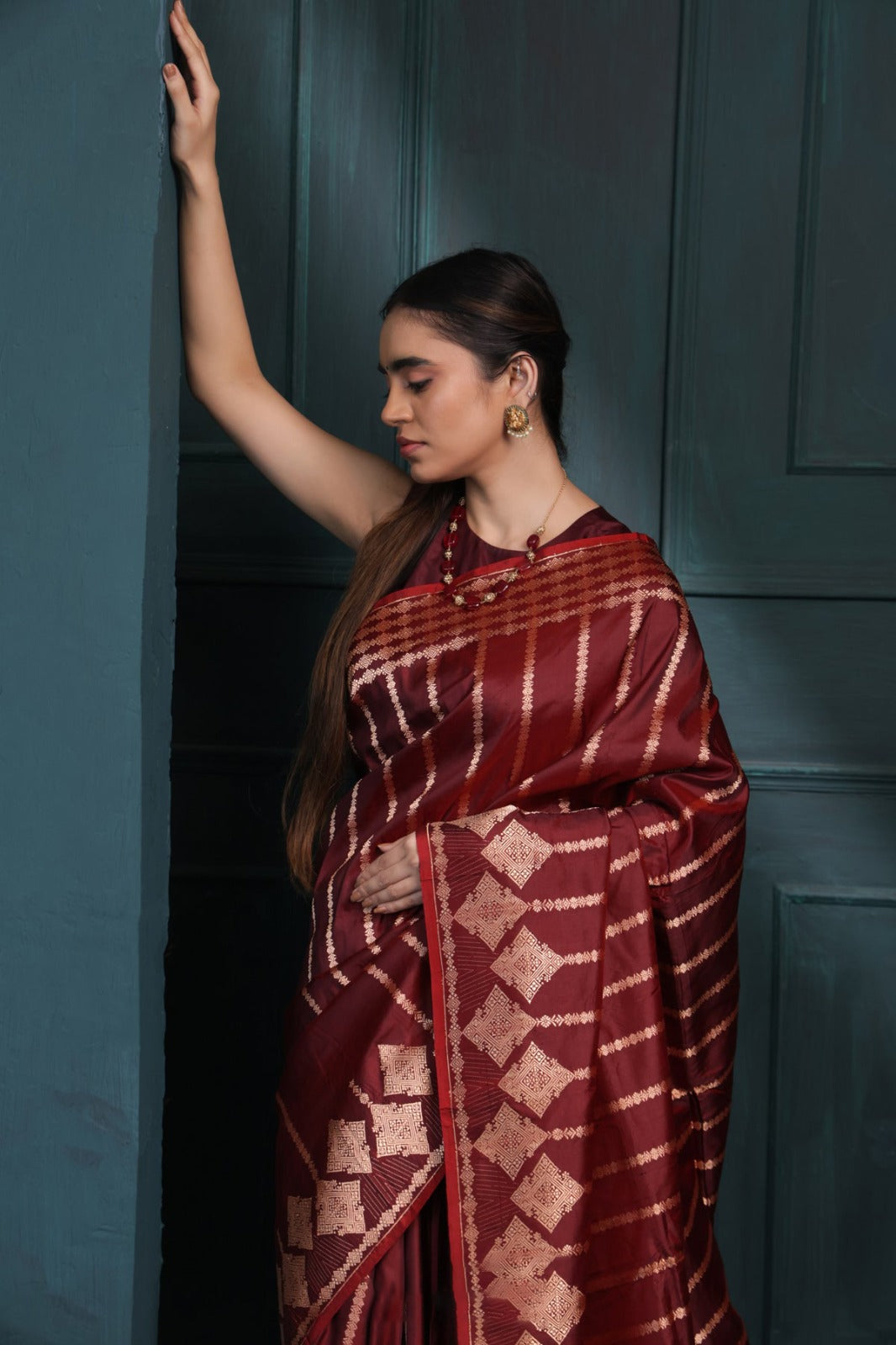 Sempiternal Maroon Soft Silk Saree With Evocative Blouse Piece