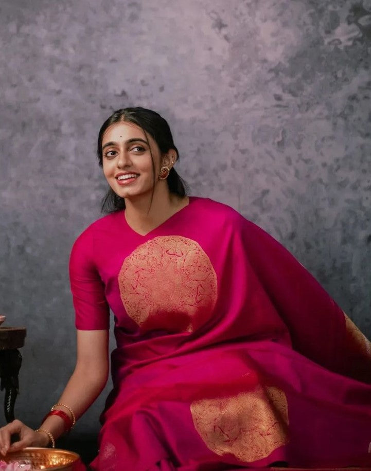 Prominent Dark Pink Soft Silk Saree With Demanding Blouse Piece