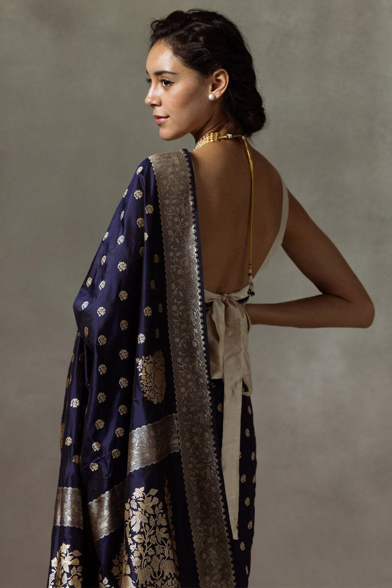 Seraglio Navy Blue Soft Silk Saree With Beleaguer Blouse Piece