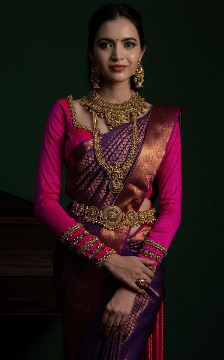 A glam Purple Soft Silk Saree With Bewitching Blouse Piece