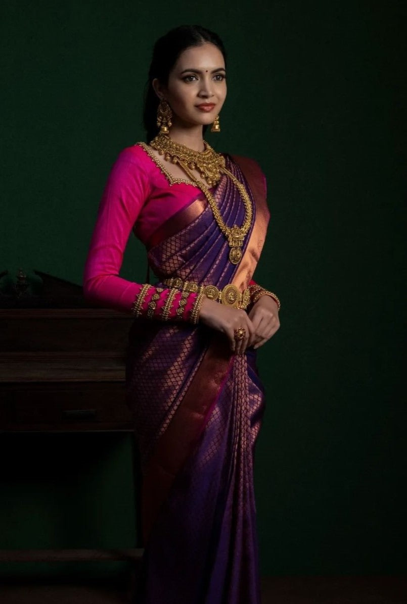 A glam Purple Soft Silk Saree With Bewitching Blouse Piece