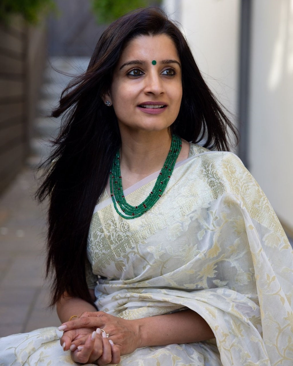 Stunner Beige Cotton Silk Saree With Staggering Blouse Piece