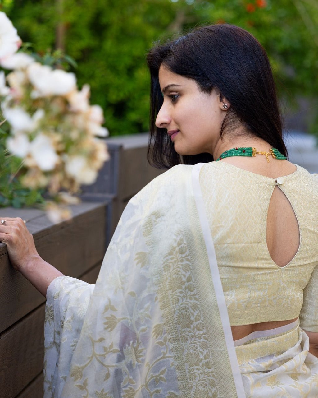Stunner Beige Cotton Silk Saree With Staggering Blouse Piece