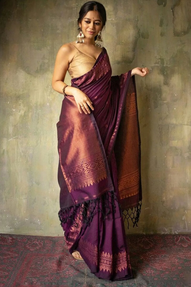 Stunner Purple Soft Silk Saree With Hypnotic Blouse Piece