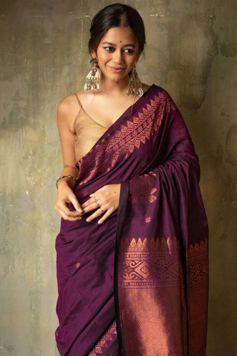 Stunner Purple Soft Silk Saree With Hypnotic Blouse Piece