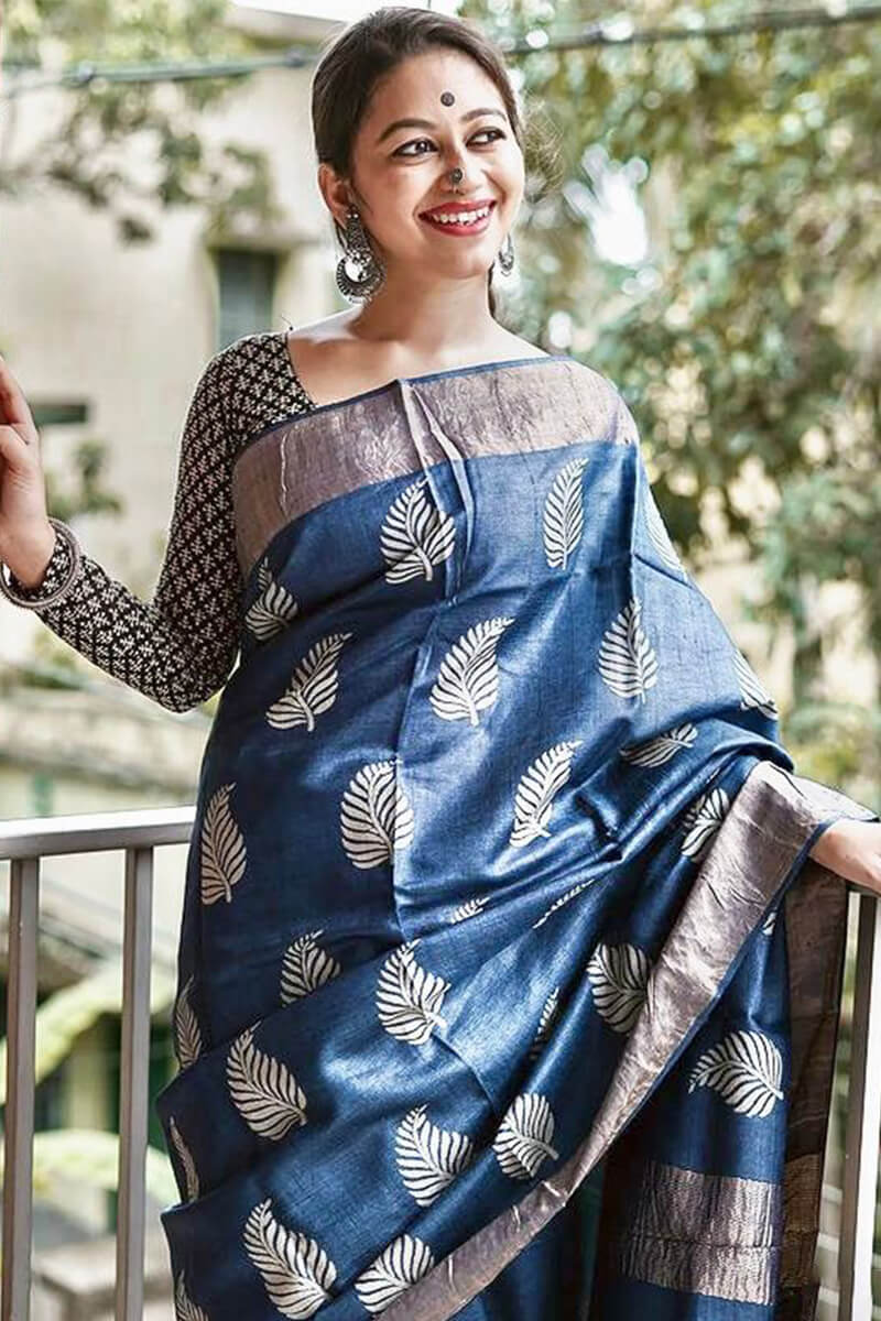 Desiring Navy Blue Linen Silk Saree With Mellifluous Blouse Piece