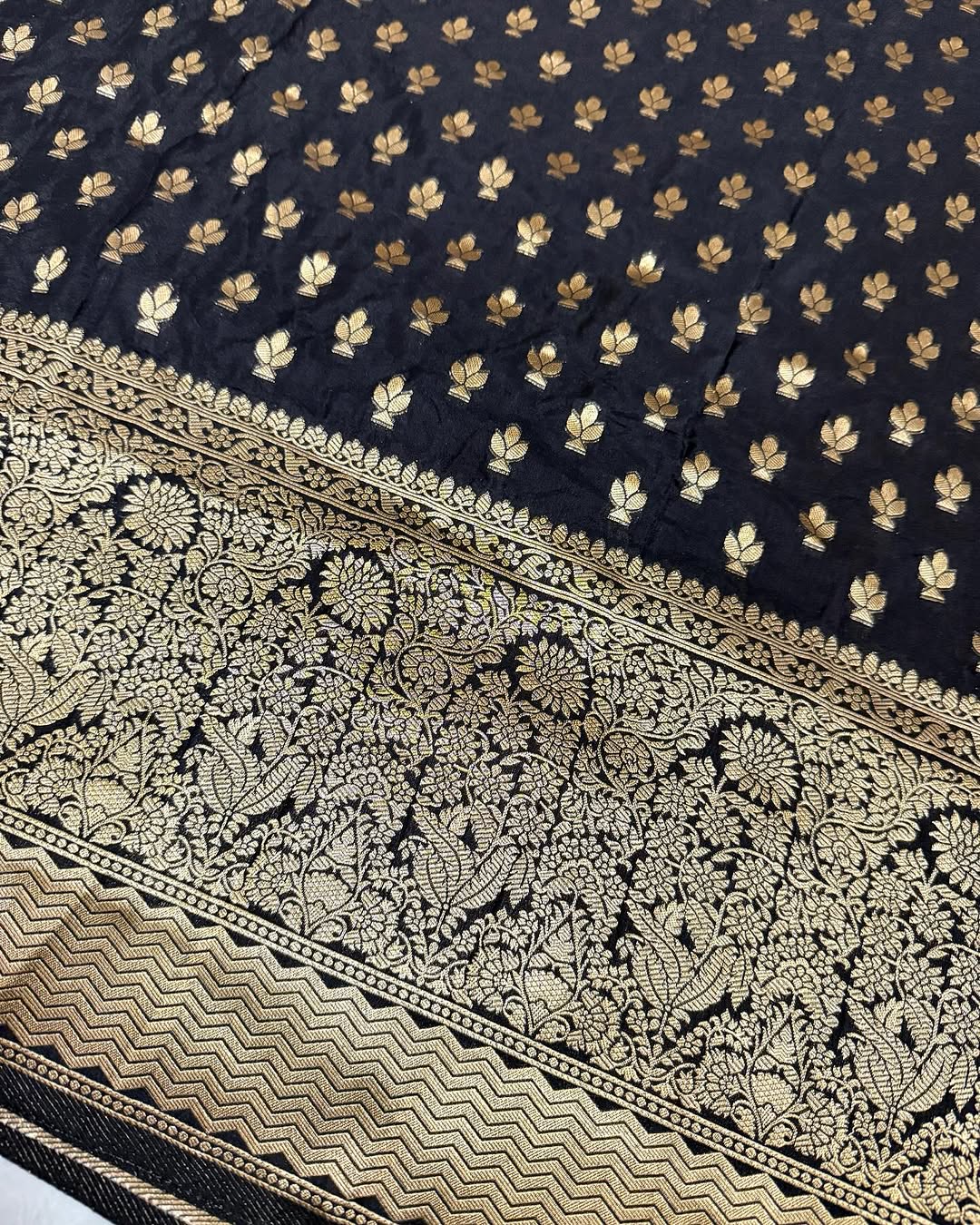 Unequalled Black Soft Silk Saree With Brood Blouse Piece