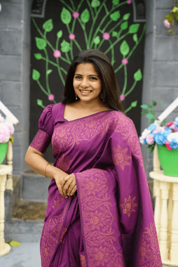 Ephemeral Purple Soft Silk Saree With Exemplary Blouse Piece