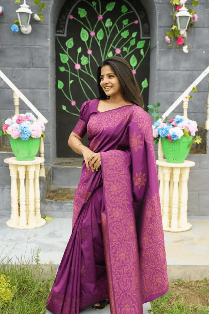 Ephemeral Purple Soft Silk Saree With Exemplary Blouse Piece