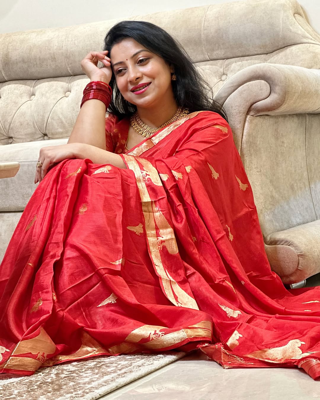 Majesty Red Soft Silk Saree With Invaluable Blouse Piece