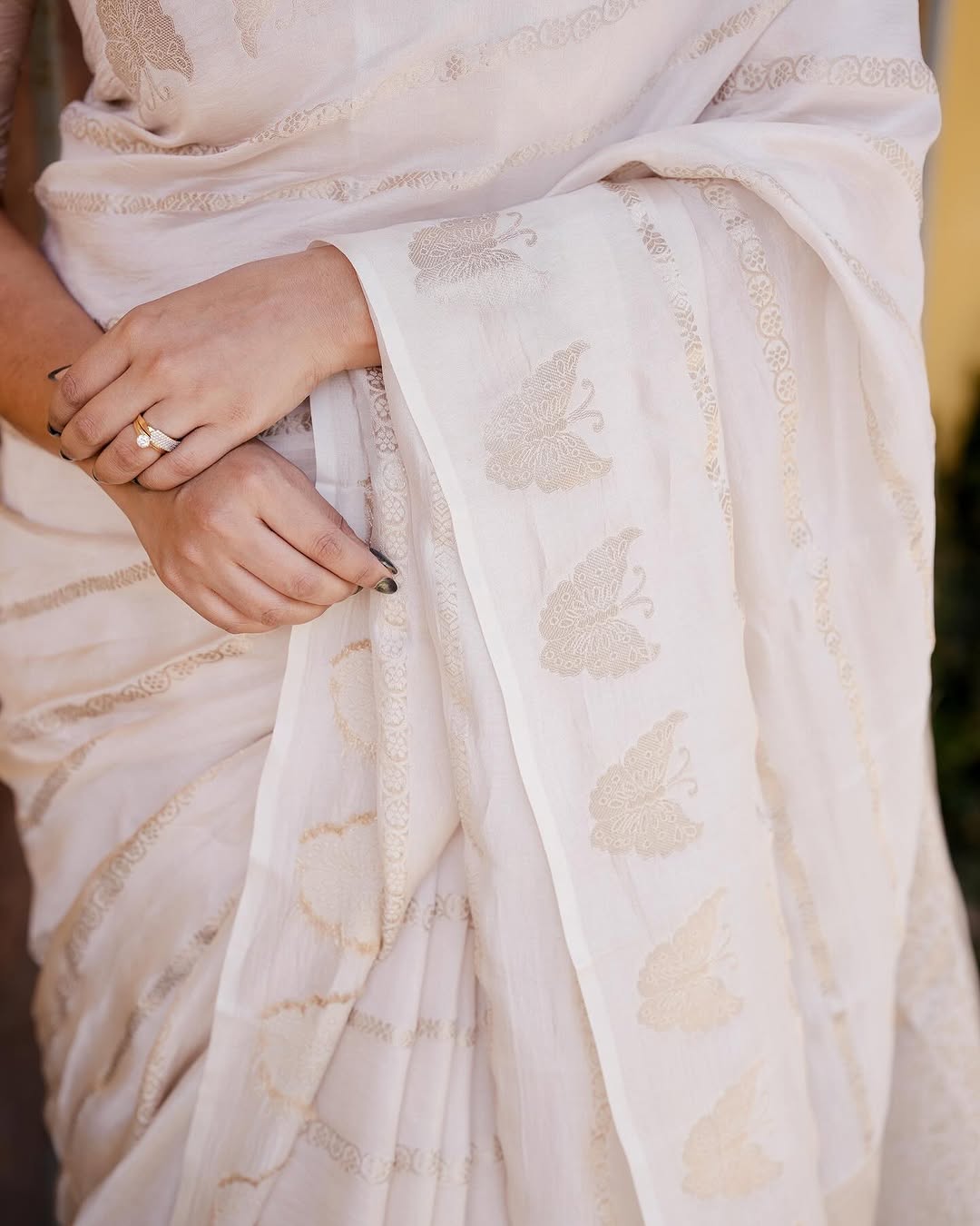 Designer Off White Soft Silk Saree With Angelic Blouse Piece