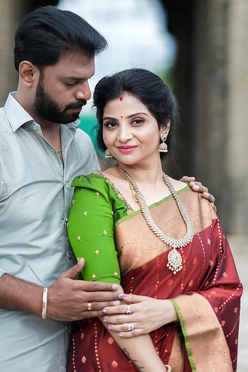 Enthralling Wine Soft Silk Saree With Enamoring Blouse Piece