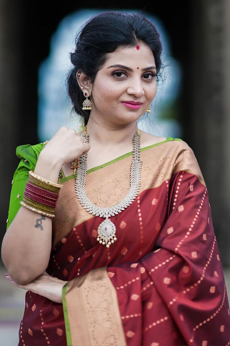 Enthralling Wine Soft Silk Saree With Enamoring Blouse Piece