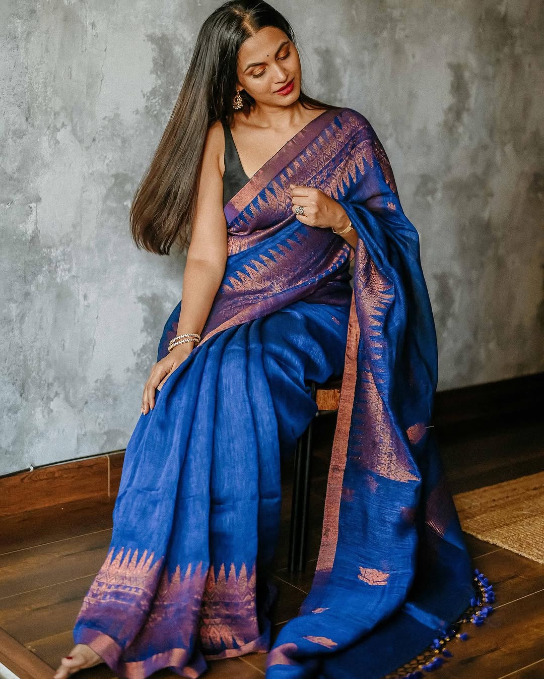 Delightful Royal Blue Cotton Silk Saree With Intricate Blouse Piece