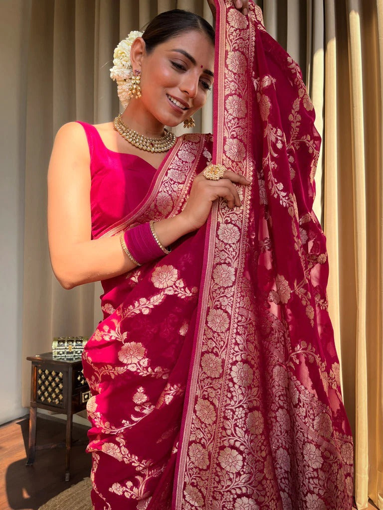 Capricious Dark Pink Soft Silk Saree With Admirable Blouse Piece