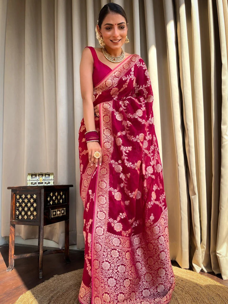 Capricious Dark Pink Soft Silk Saree With Admirable Blouse Piece