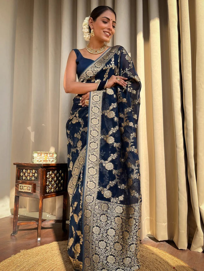 Effervescent Navy Blue Soft Silk Saree With Verdant Blouse Piece