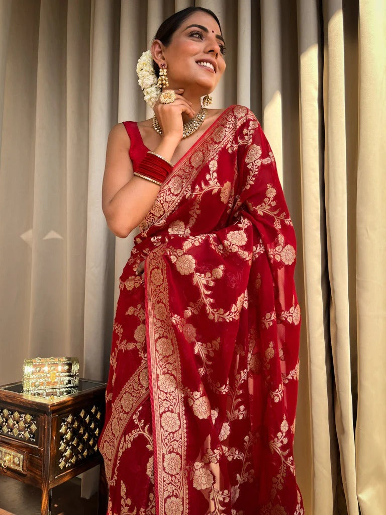 Beguiling Red Soft Silk Saree With Grandiose Blouse Piece