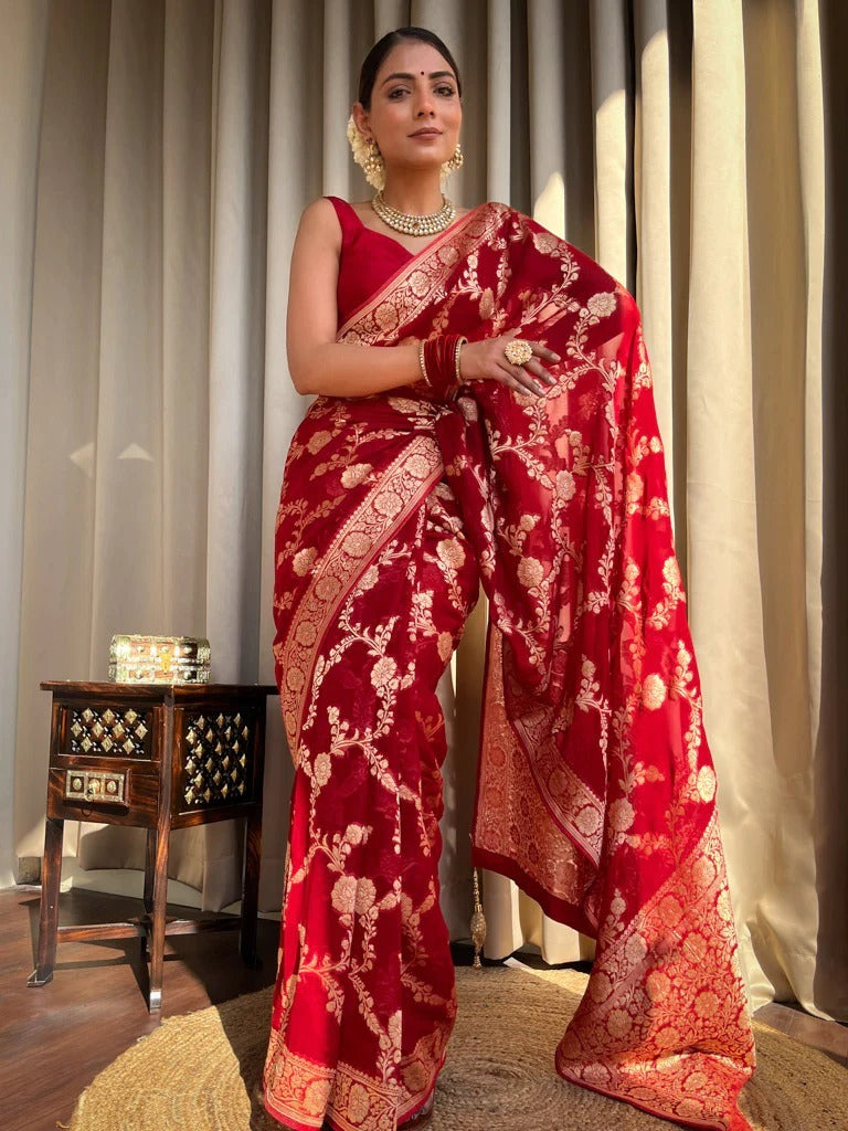 Beguiling Red Soft Silk Saree With Grandiose Blouse Piece