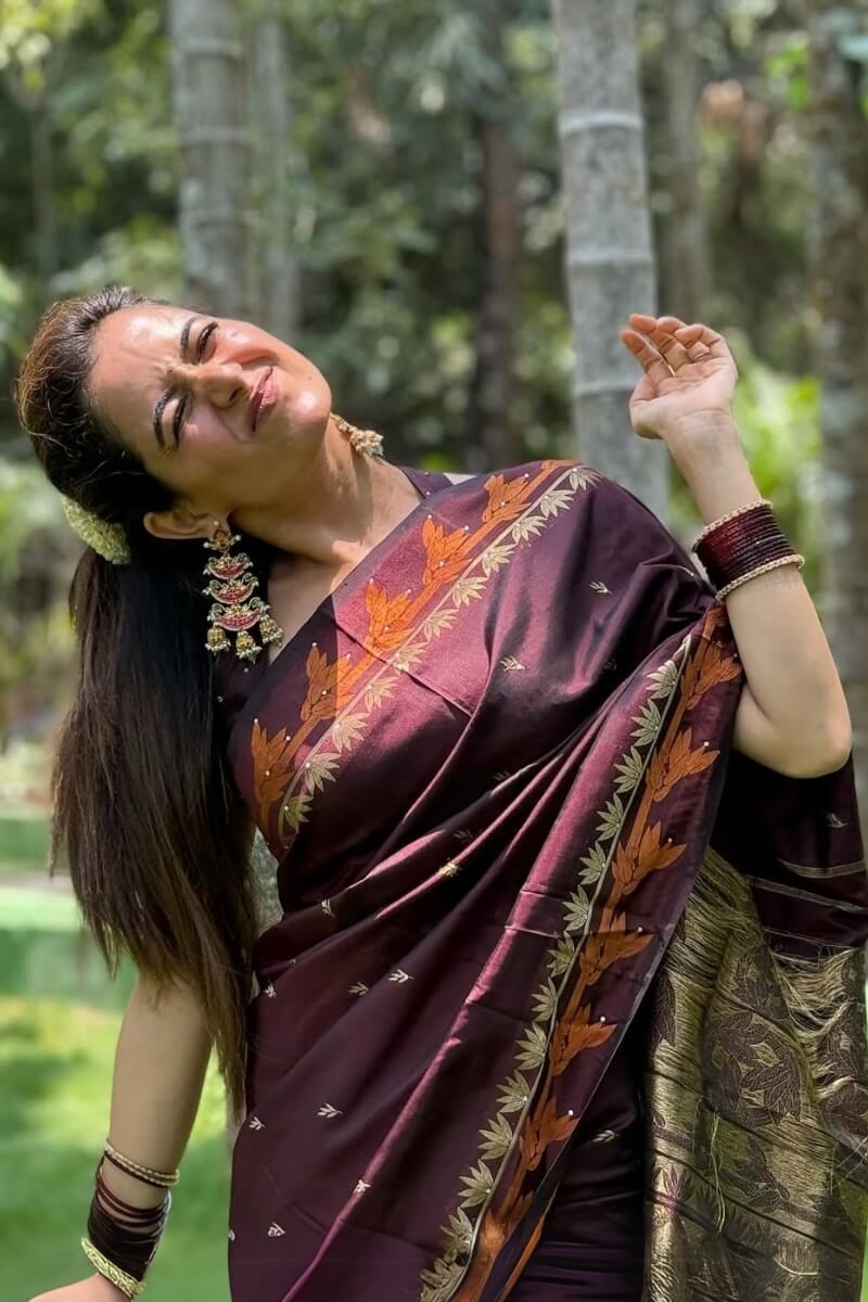 Exemplary Brown Soft Silk Saree With Mellifluous Blouse Piece