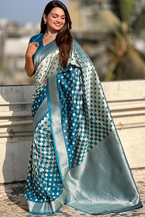 Seraglio Firozi Soft Silk Saree With Fugacious Blouse Piece