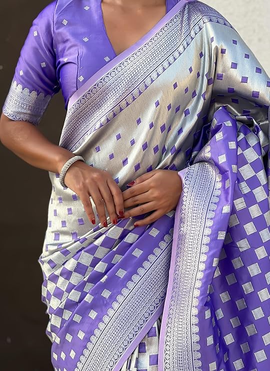Desultory Lavender Soft Silk Saree With Admirable Blouse Piece
