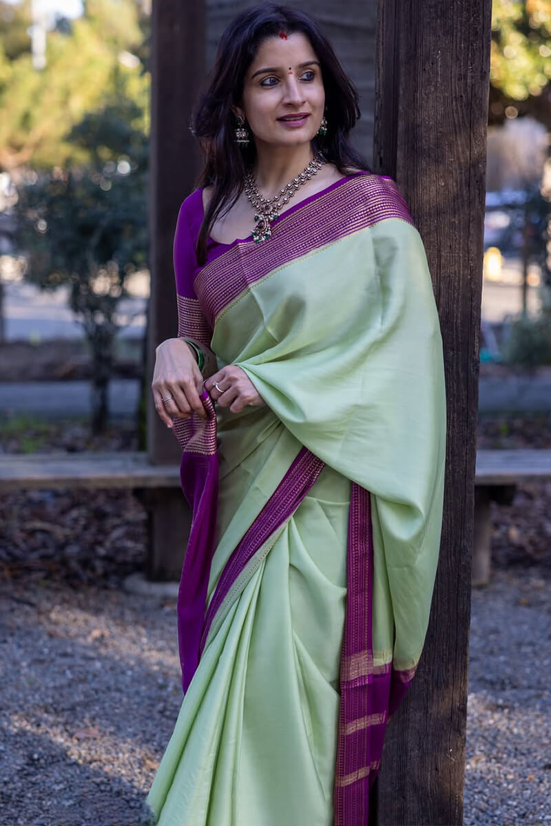Tremendous Sea Green Soft Silk Saree With Evanescent Blouse Piece