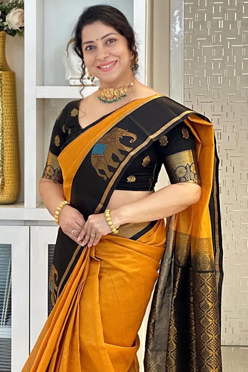 Brood Mustard Soft Silk Saree With Adoring Blouse Piece