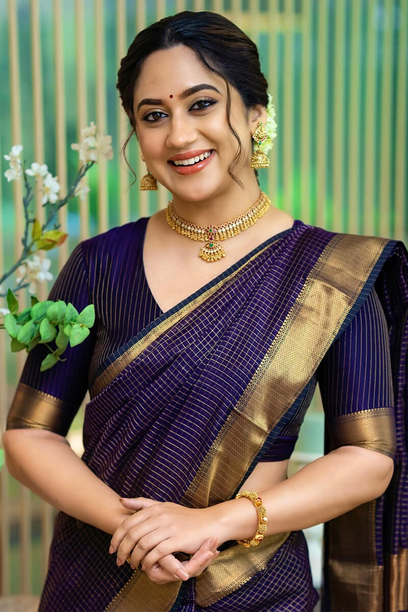 Seraglio Navy Blue Soft Silk Saree With Easy on the eyes Blouse Piece